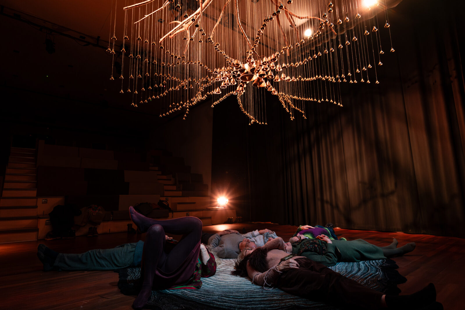 Roerloos. Installation by Sara Vrugt en Ensemble Klang